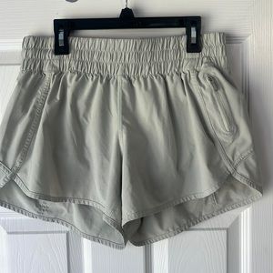 Lululemon Tracker shorts